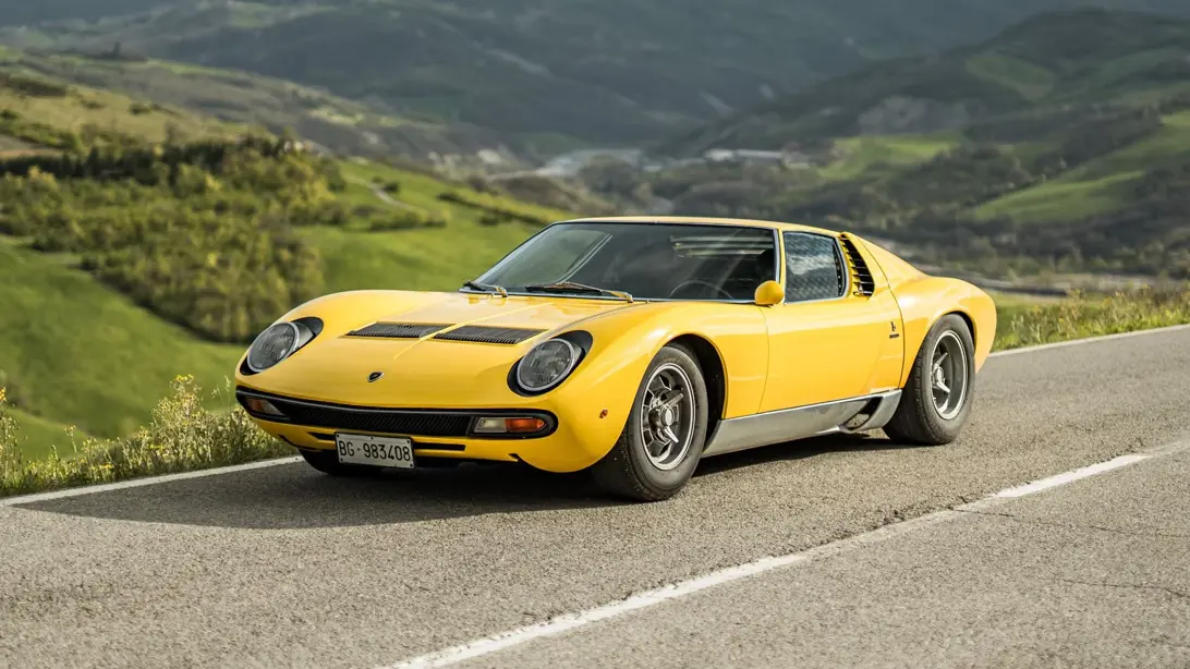 Lamborghini Miura SV