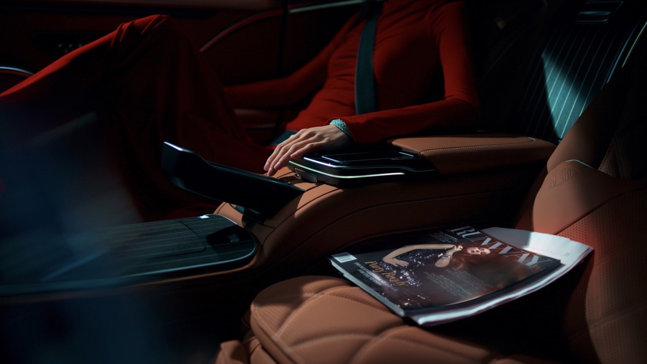 Mercedes-Maybach S-Class The Devil Wears Prada 2