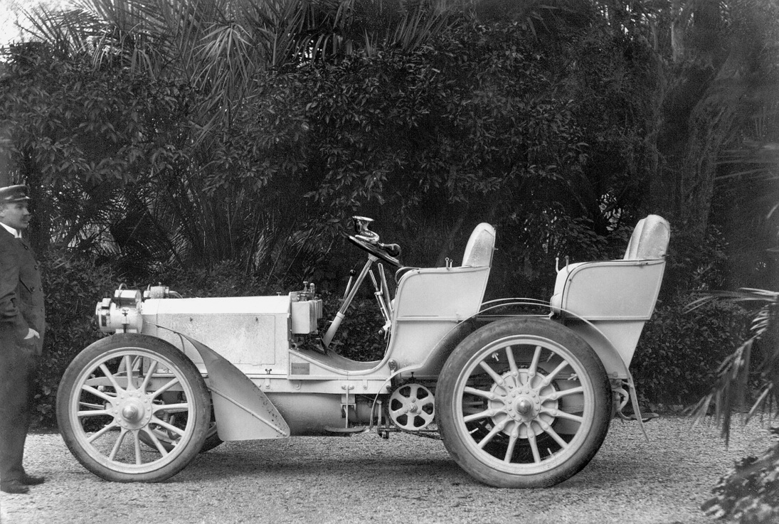 Mercedes-Benz 35 hp 125 years