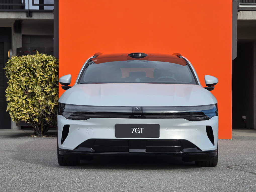 Zeekr 7GT.