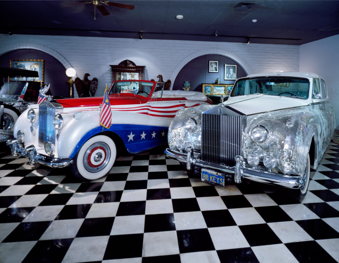 Rolls-Royce Phantom.