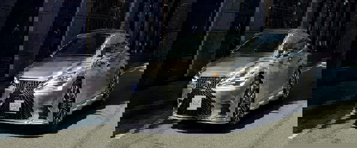 The axed Lexus LS 500h sedan