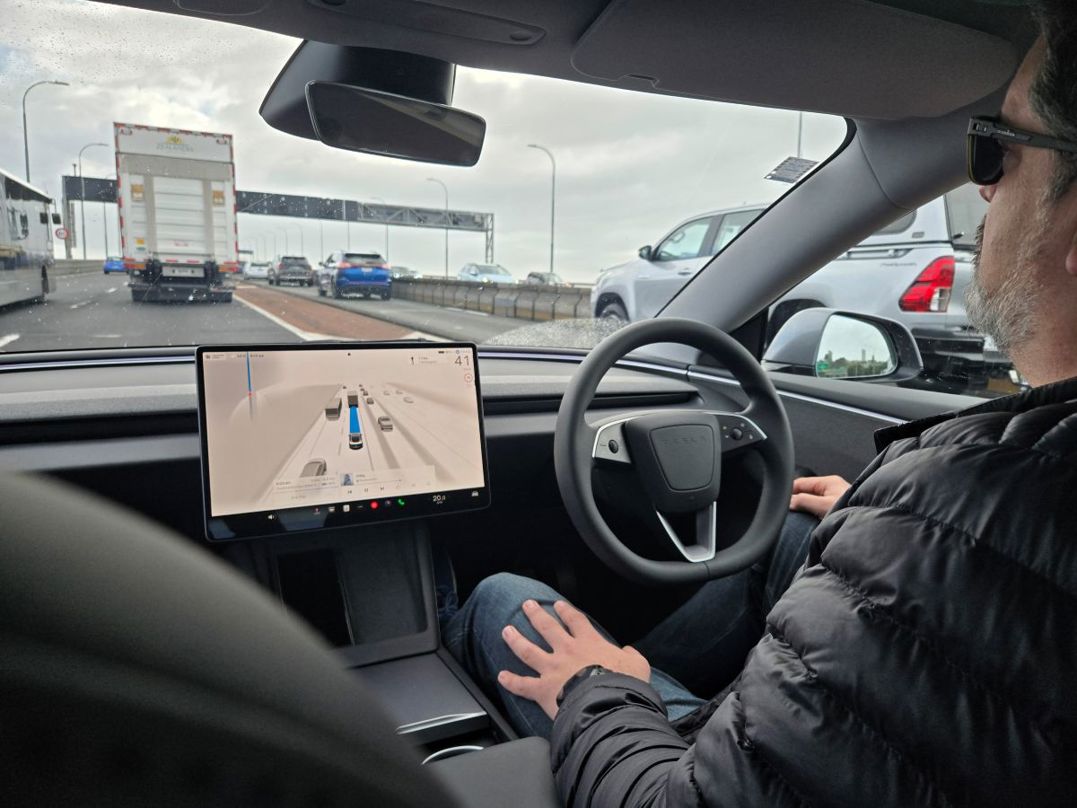 Tesla Model 3 Full Self Driving (Supervised).