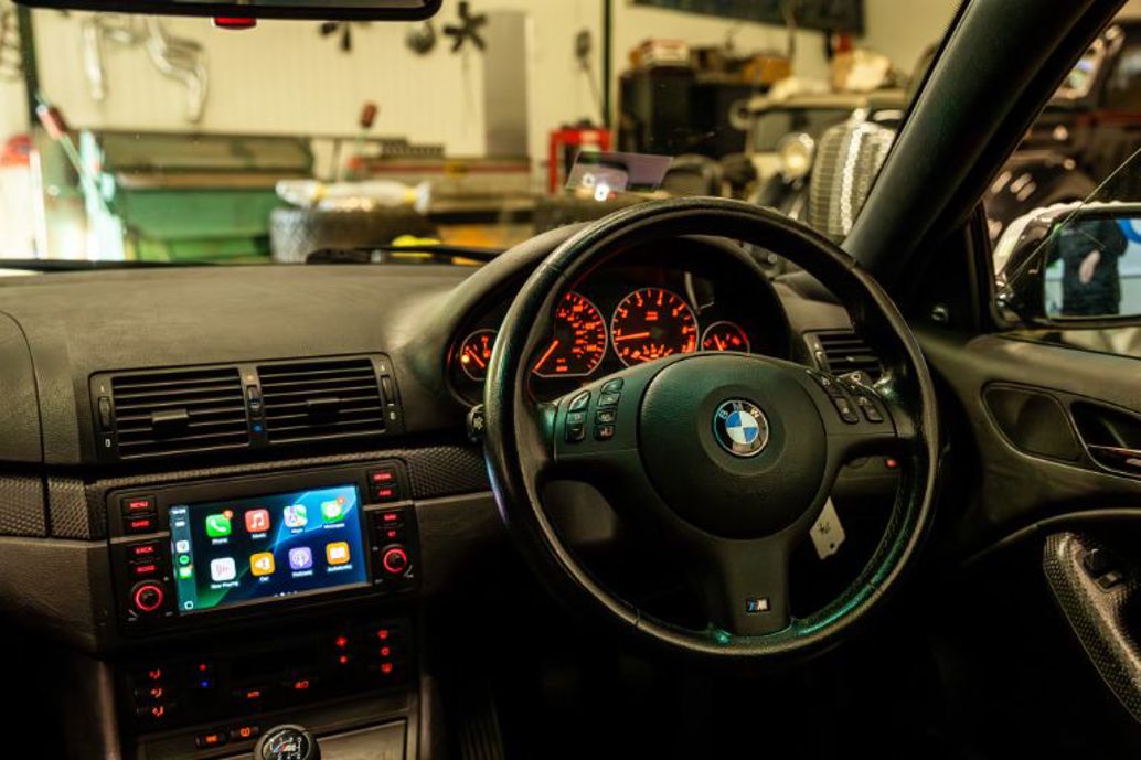 BMW 330 Ci (2005).