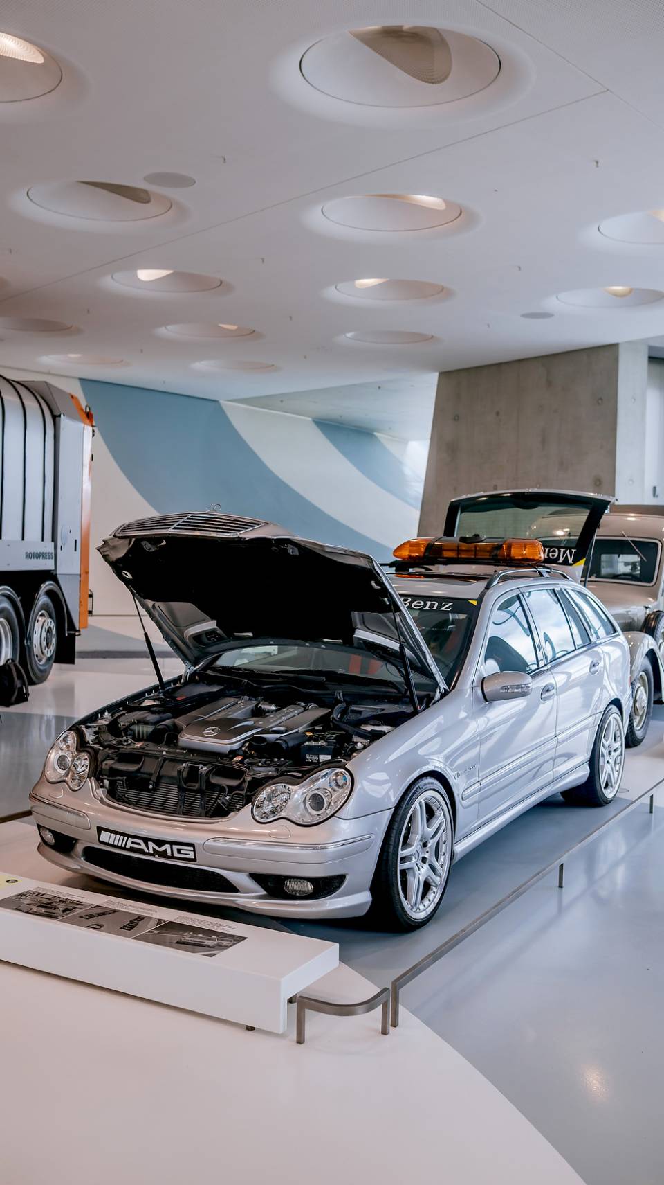 Mercedes-AMG's original F1 Medical Car gets museum spotlight