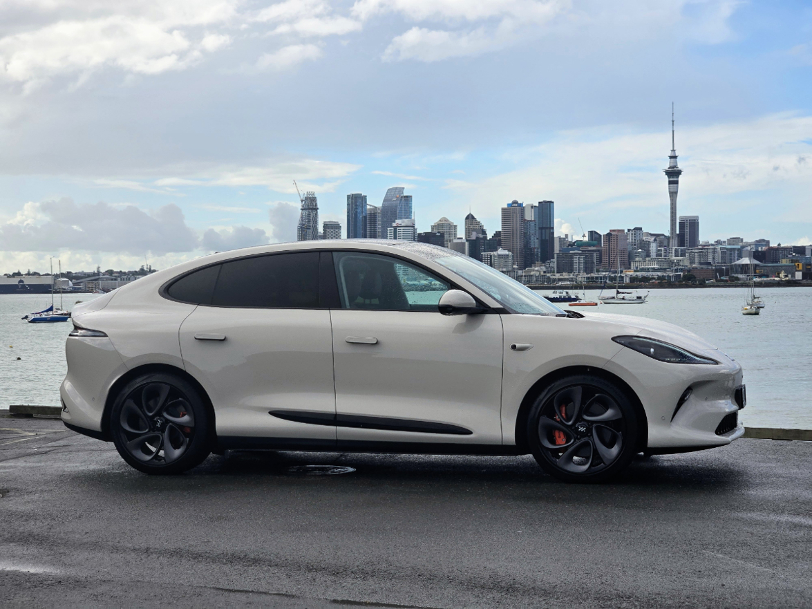 IM Presented by MG Motor IM6 Performance.