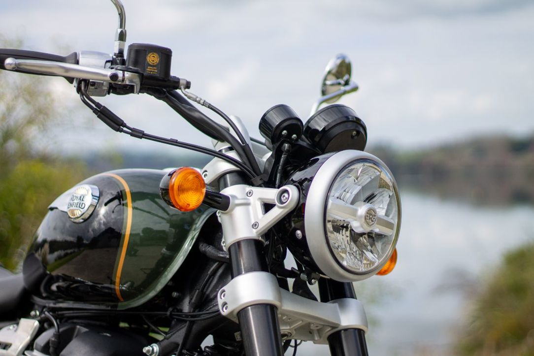 Royal Enfield Super Meteor 650.