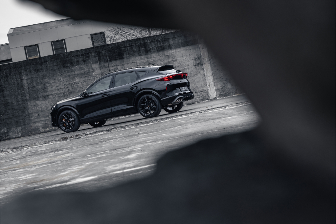 Cupra Formentor VZ Cup Racing Edition.