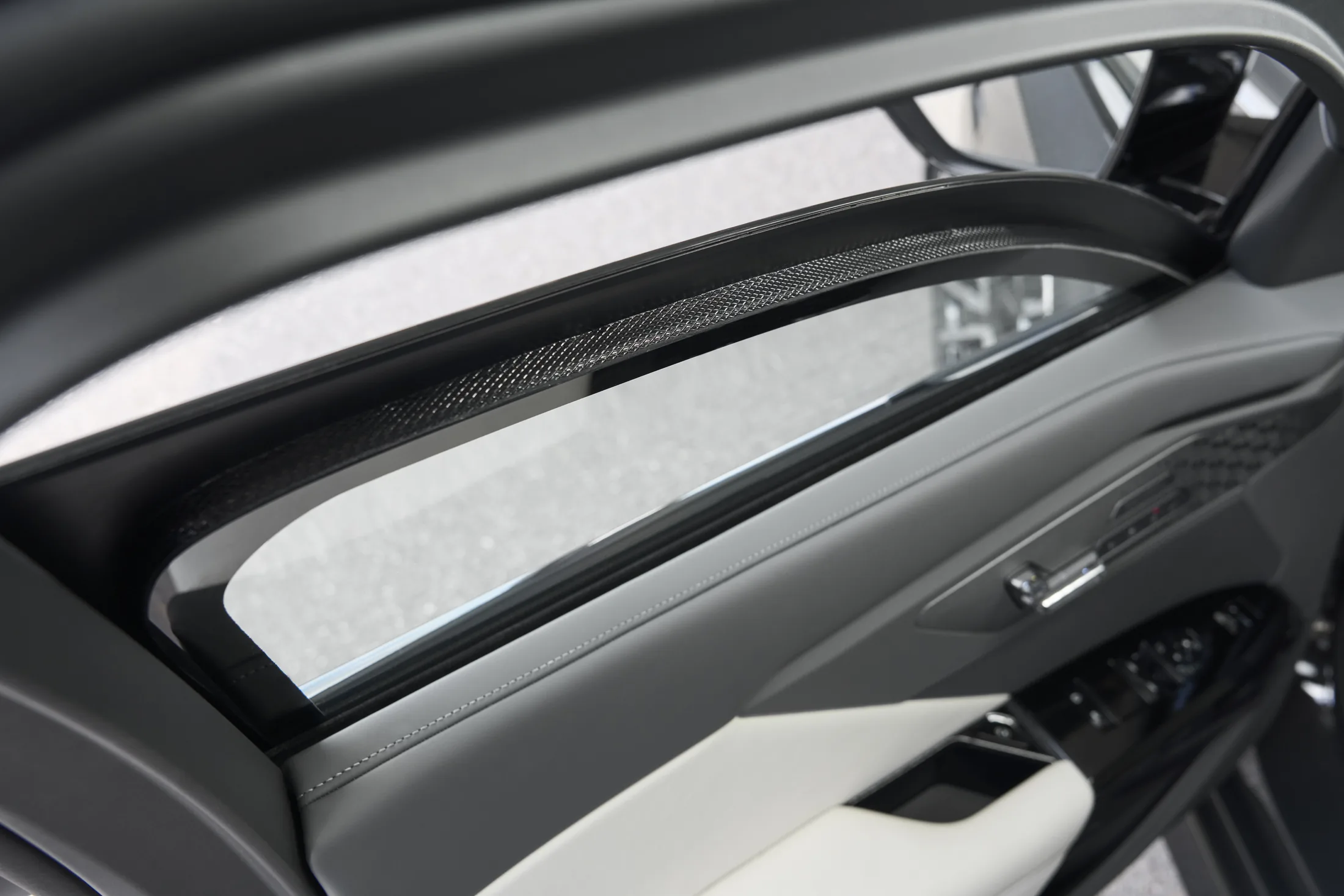 BMW Concept 7 Protection armoured side window