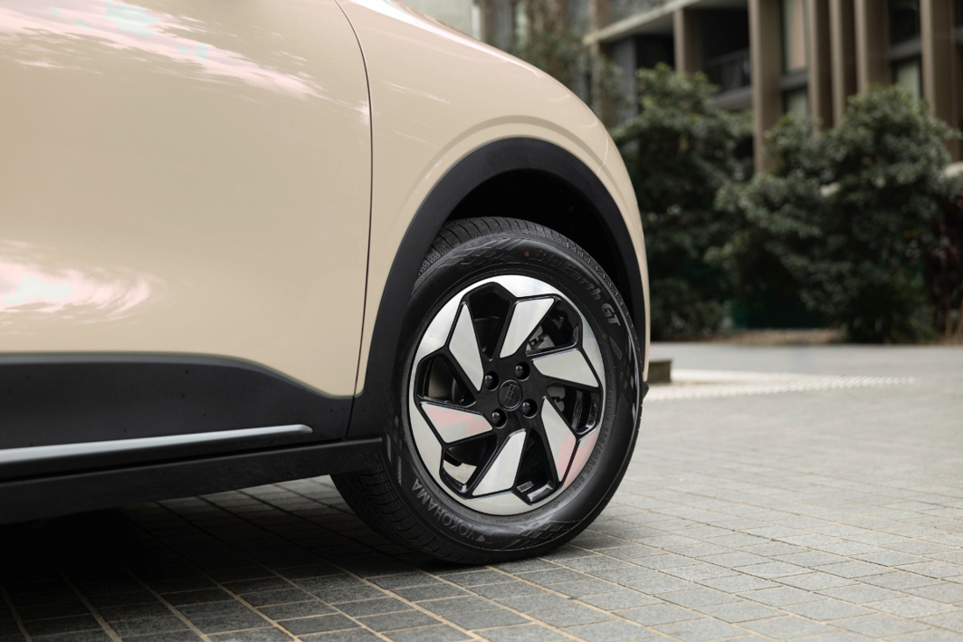 Geely EX2 Inspire.