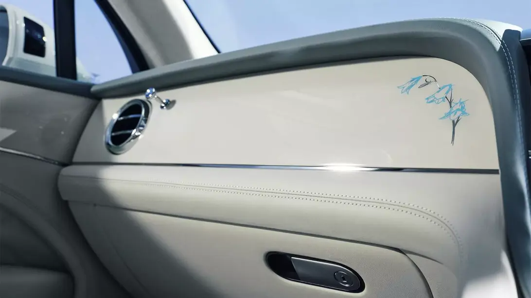 Bentley Bentayga Mulliner Something Blue