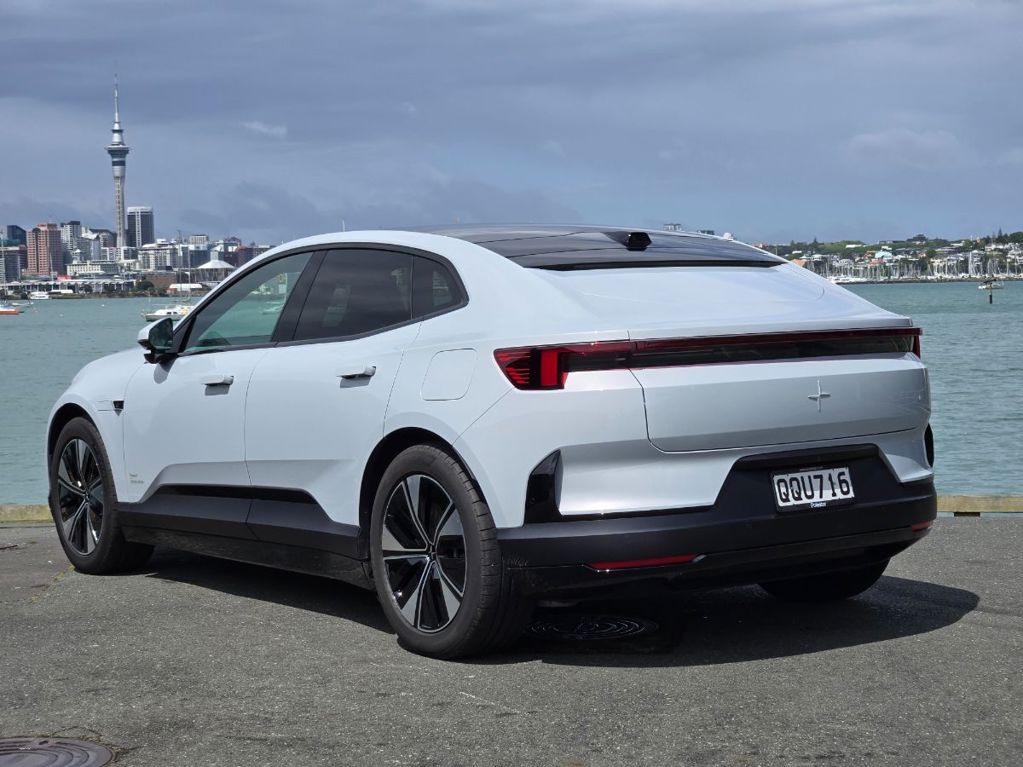 Polestar 4.