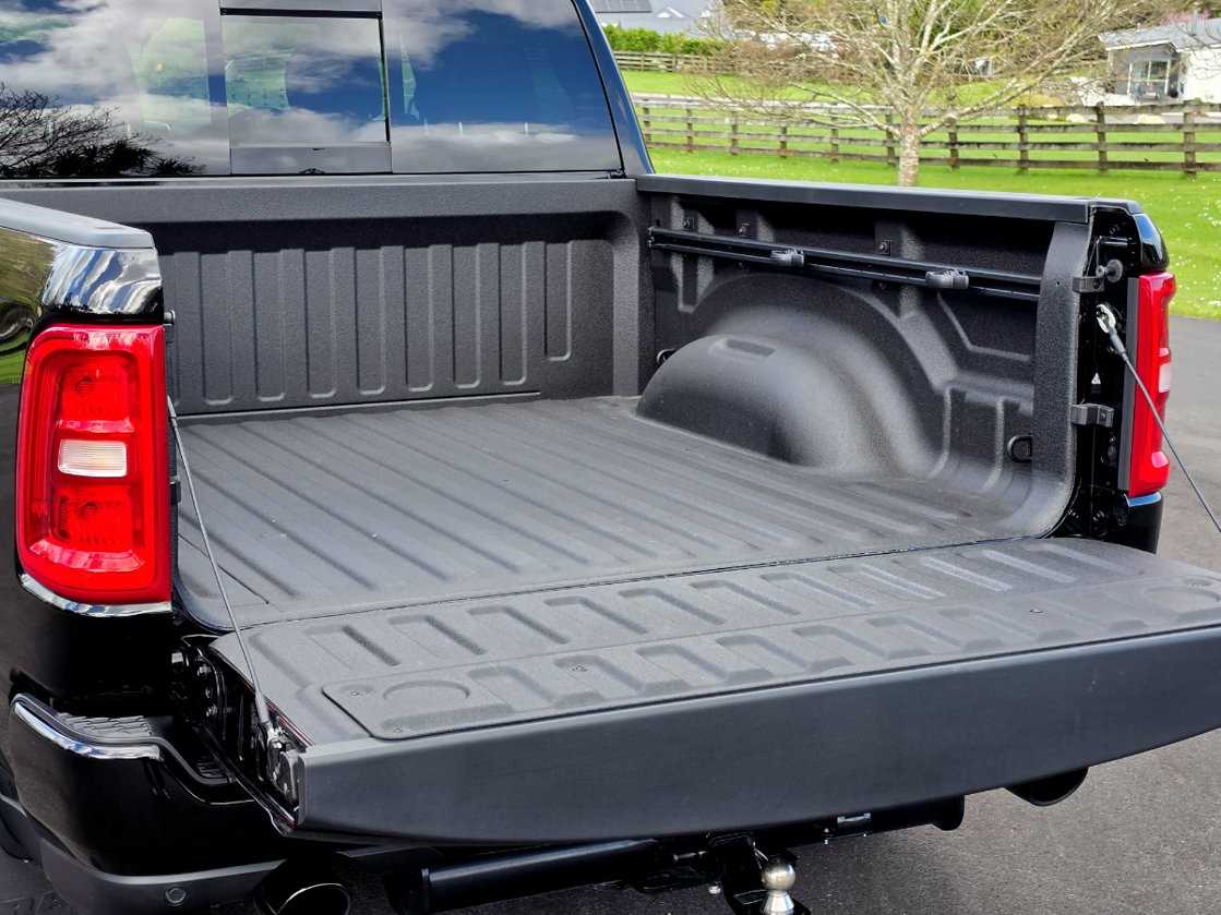 Ram 1500 Express Black Edition.