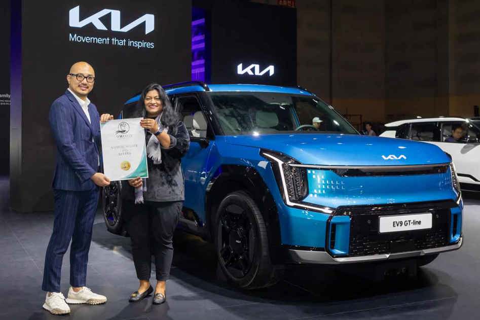 Kia EV9 receives 2024 Women's Best Car in the World in South Korea