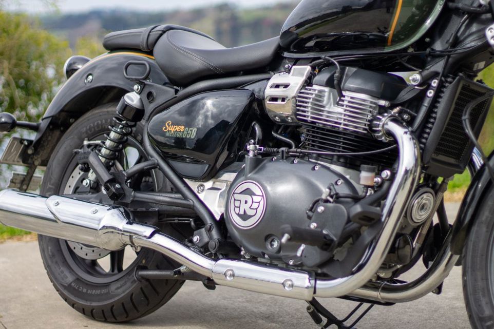 Royal Enfield Super Meteor 650.