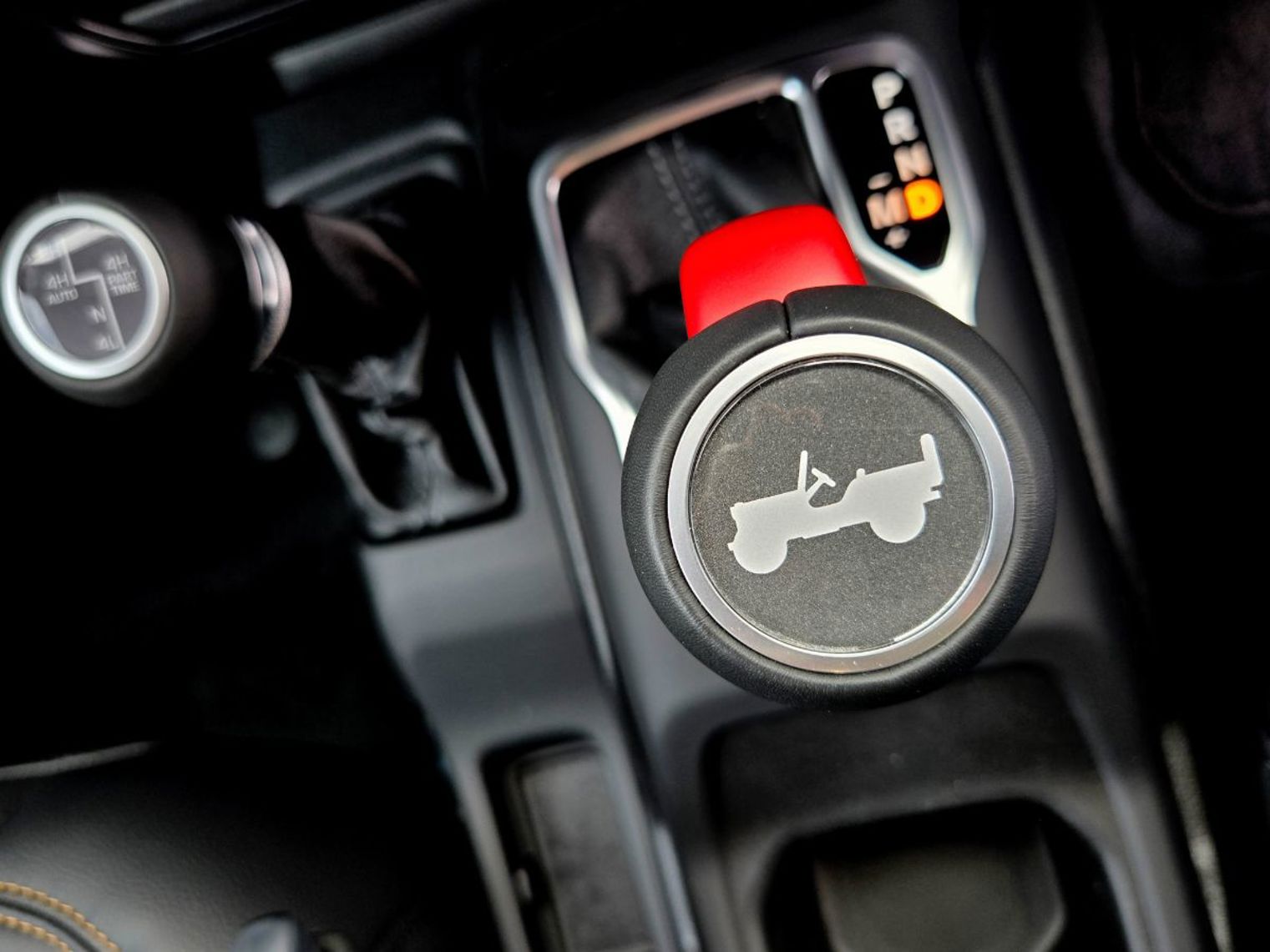 Jeep Wrangler Overland 2.0 turbo.