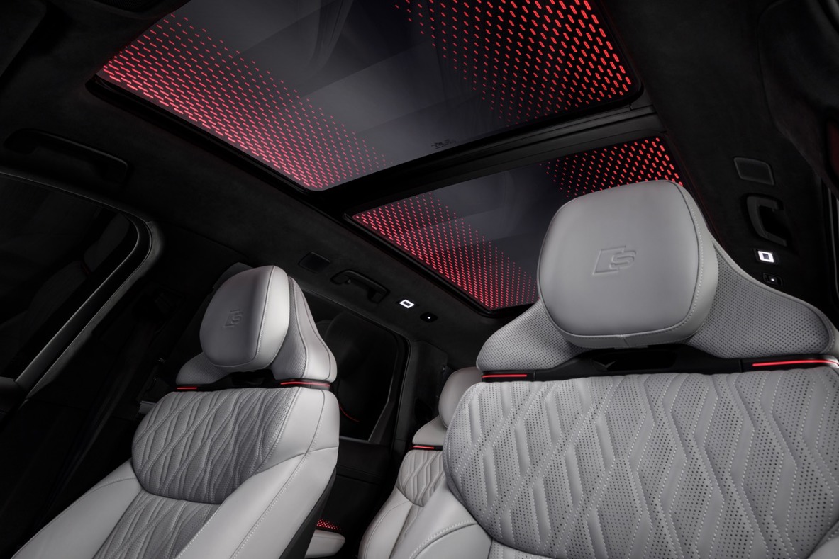 Audi Q9 interior