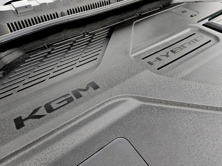 KGM Torres hybrid Ultimate.