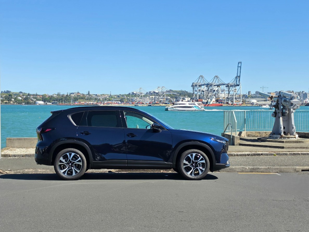 Mazda CX-5.