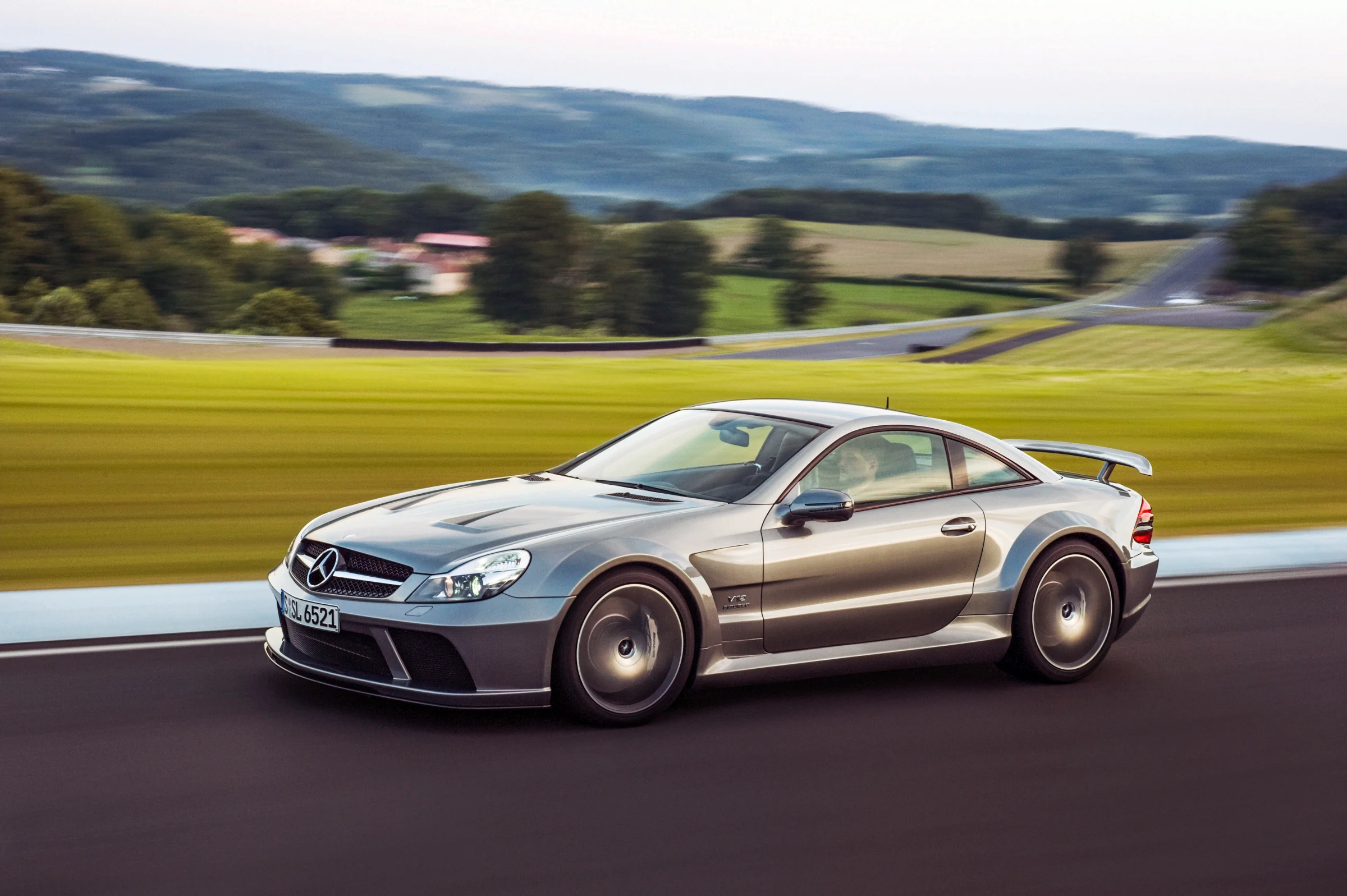 Mercedes-Benz R230 SL AMG performance derivative