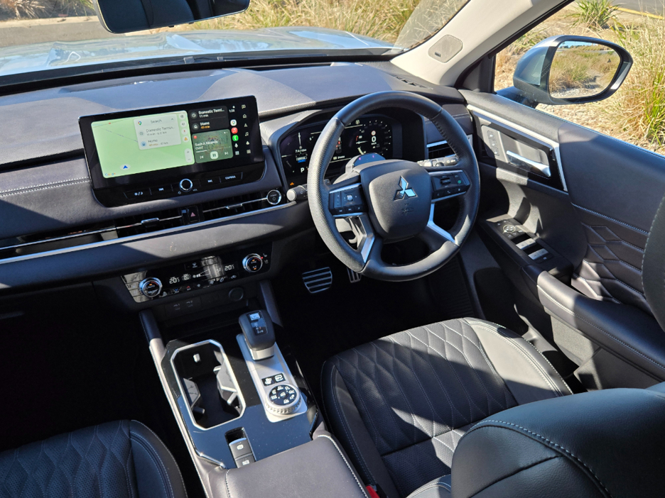 Mitsubishi Outlnder PHEV VRX.