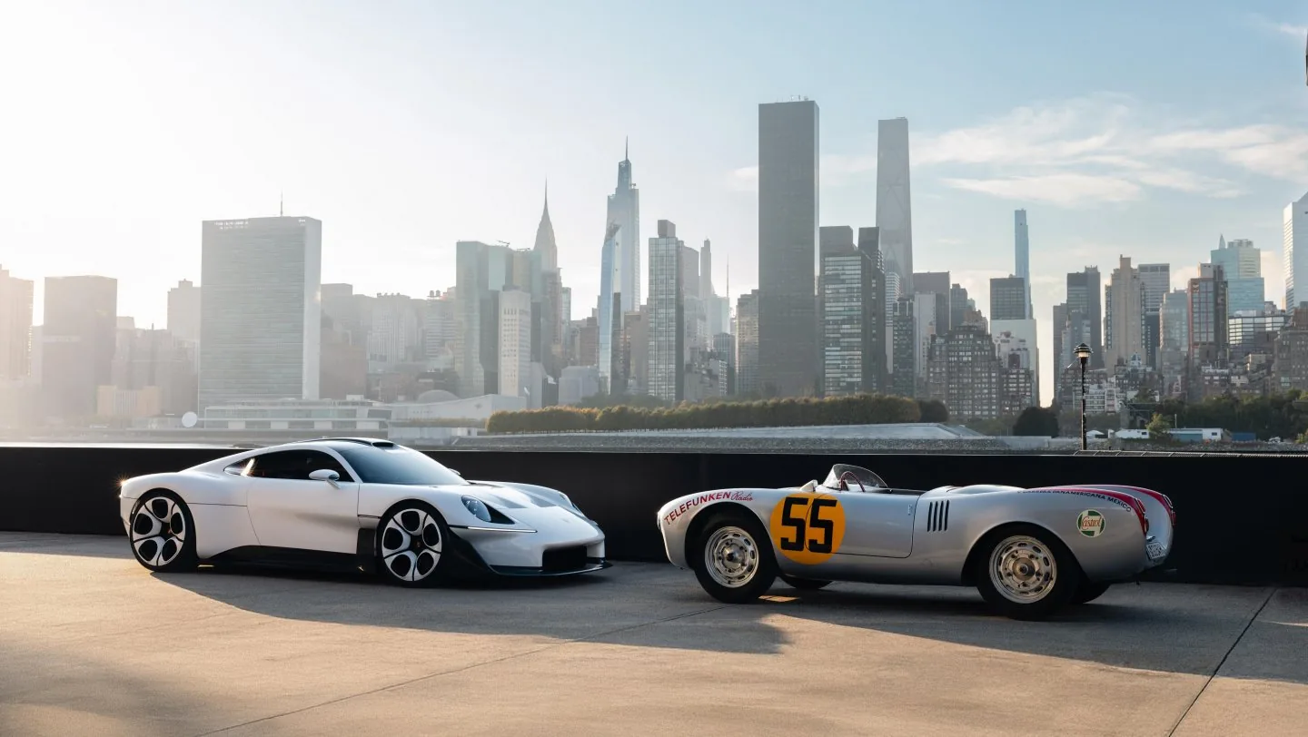Mission S alongside 550 Spyder in New York, connecting new reveal with historical reference.