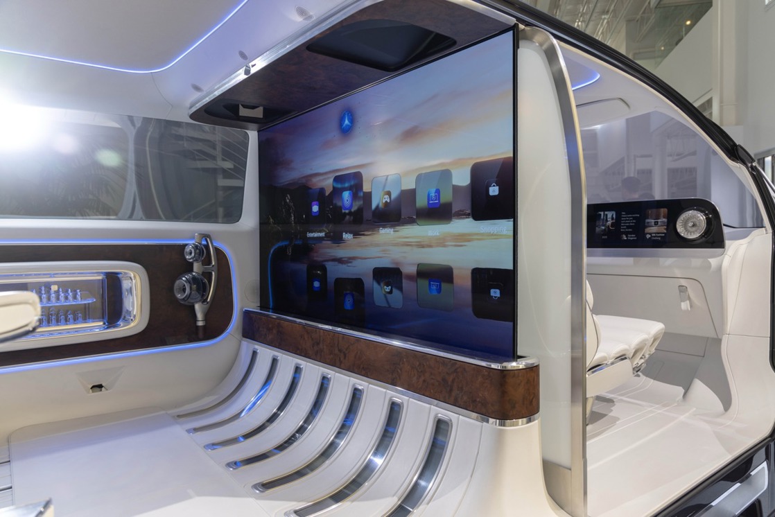 Mercedes-Benz Vision V Dolby Vision