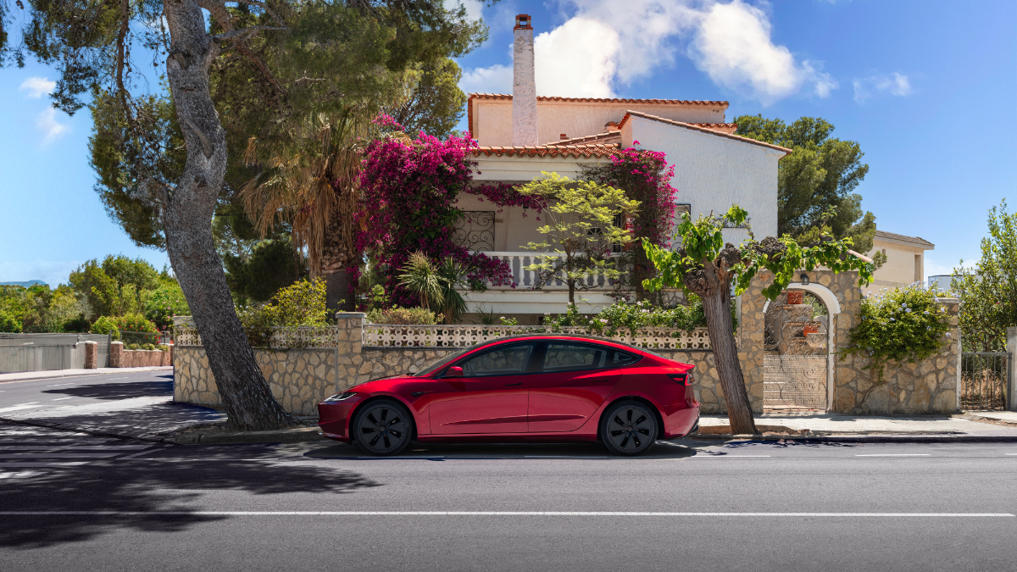 Tesla Model 3.