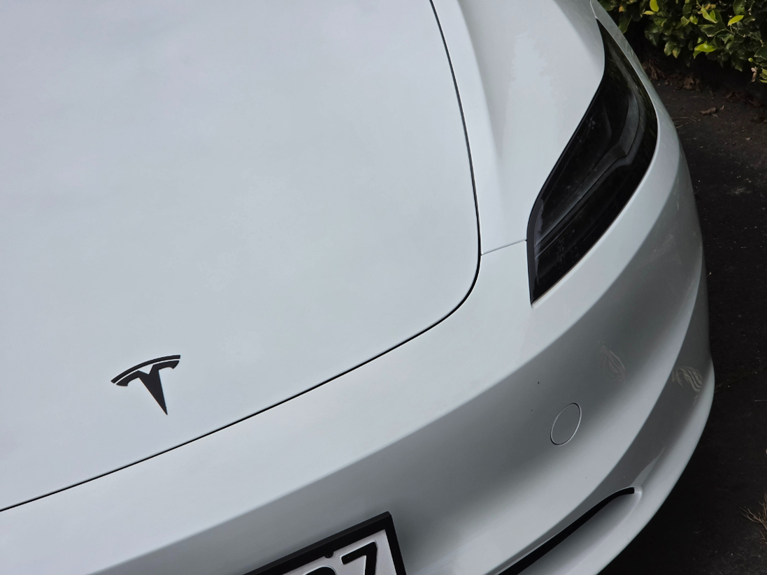 Tesla Model 3 RWD.