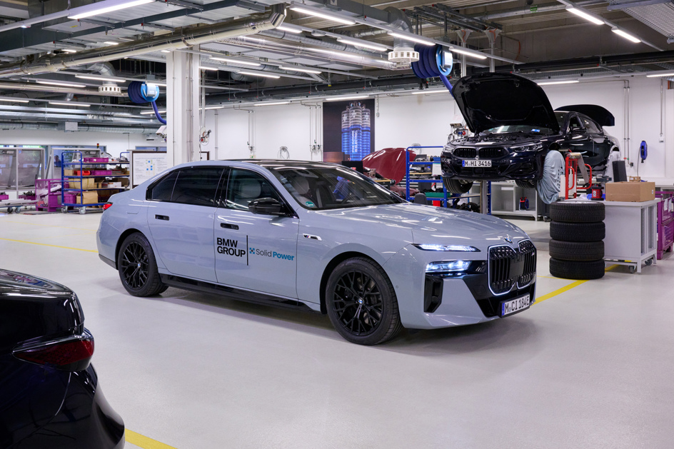 BMW i7 all-solid-state battery