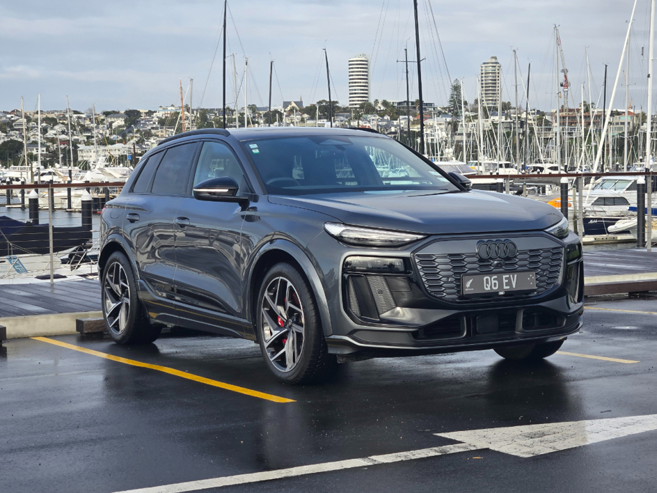 Audi SQ6 e-tron.