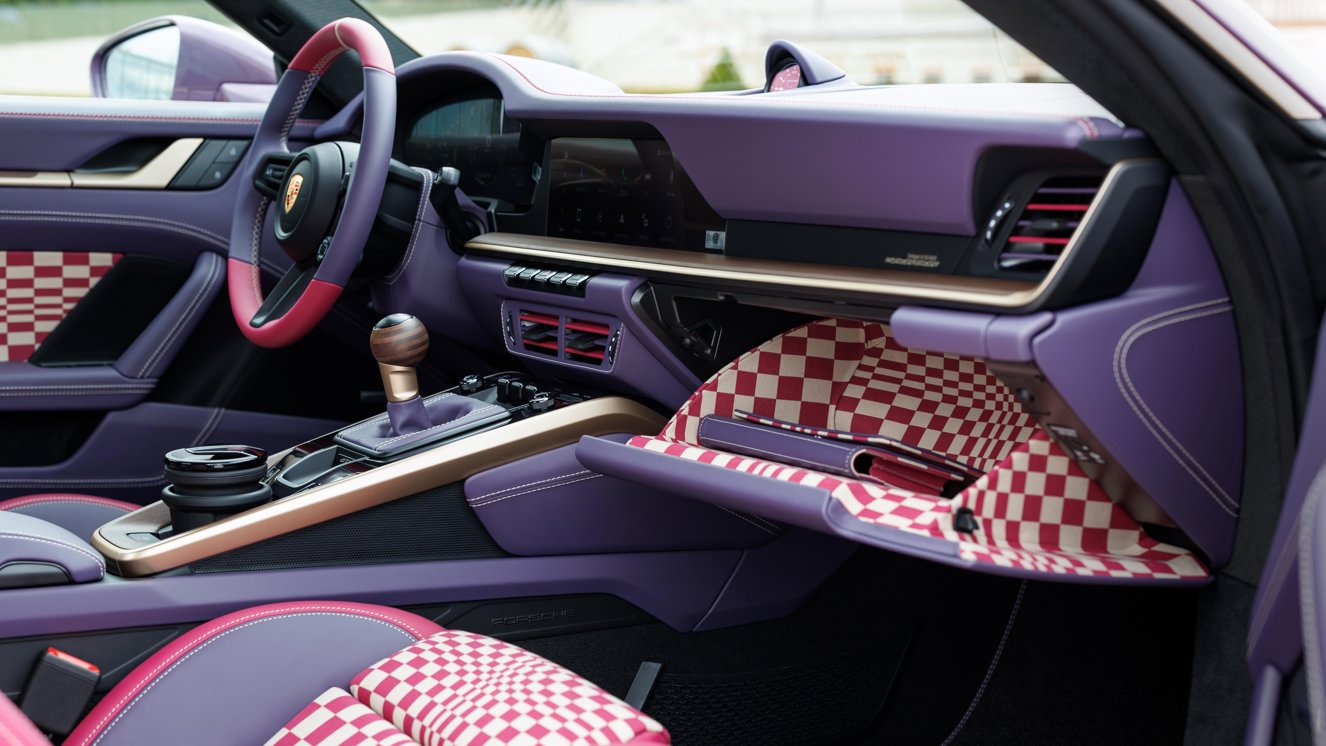 Porsche 911 GT3 Touring Tree of Life