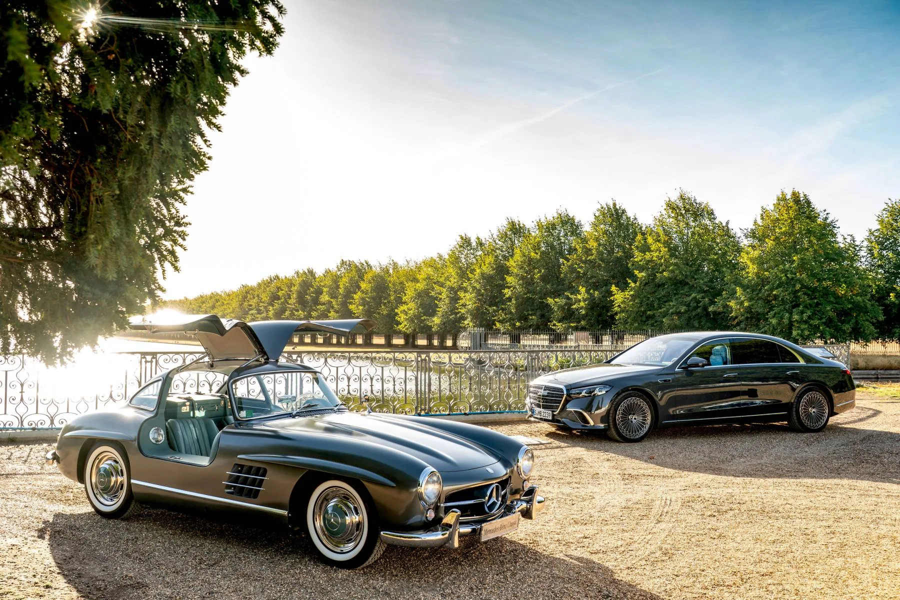 Mercedes-Benz Hampton Court display