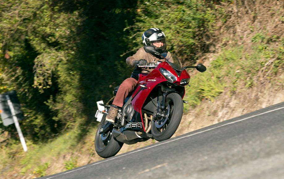 Triumph Daytona 660.